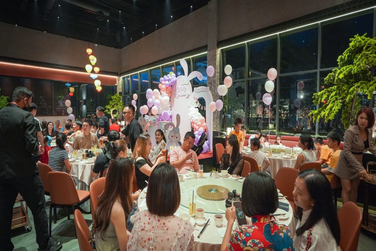 Full moon celebration at The Qing